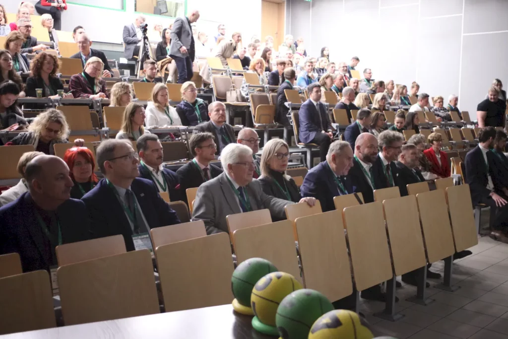 Fot. Adam Stępień – III Ogólnopolska Konferencja Edukacyjna – 20 lat z EDUballami, 14.11.2022 r.