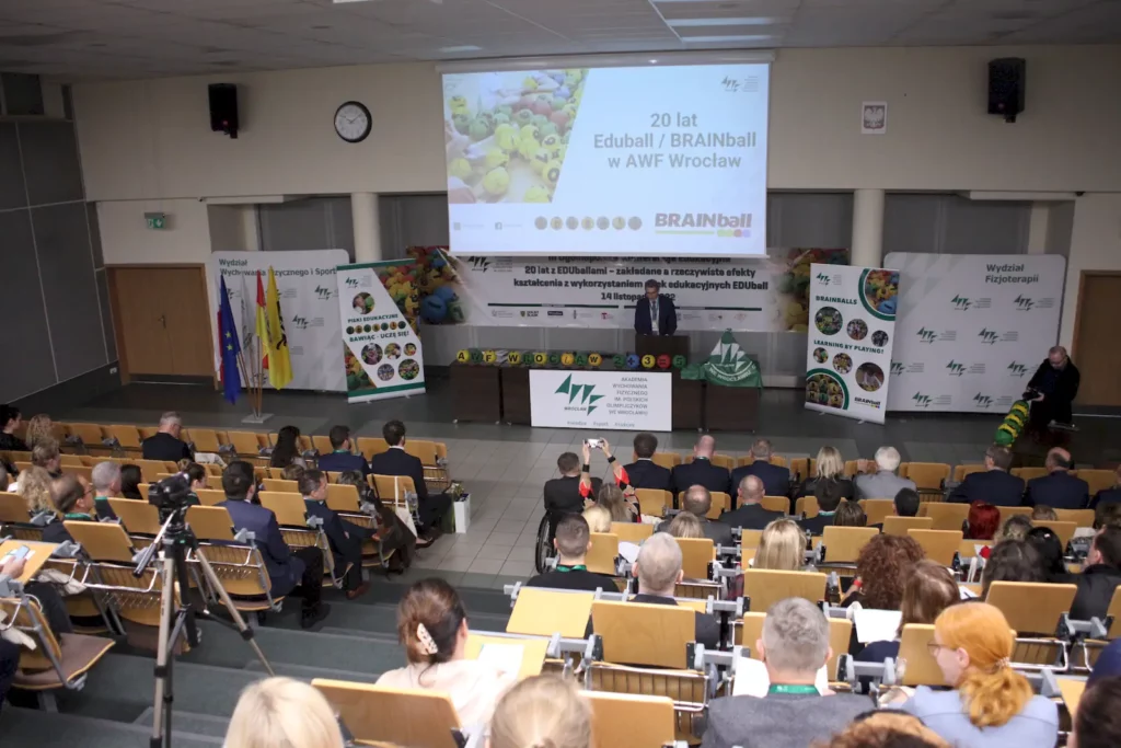 Fot. Adam Stępień – III Ogólnopolska Konferencja Edukacyjna – 20 lat z EDUballami, 14.11.2022 r.