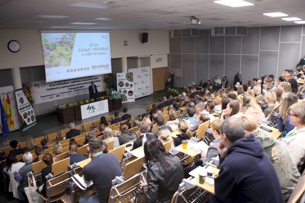 Fot. Adam Stępień – III Ogólnopolska Konferencja Edukacyjna – 20 lat z EDUballami, 14.11.2022 r.