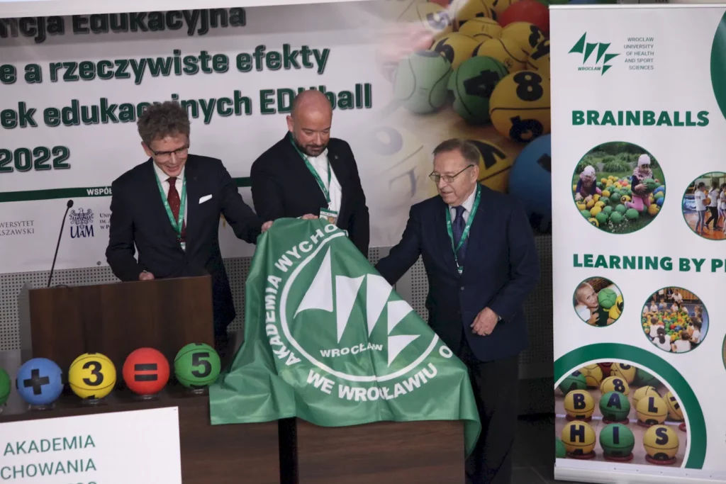 Fot. Adam Stępień – III Ogólnopolska Konferencja Edukacyjna – 20 lat z EDUballami, 14.11.2022 r.