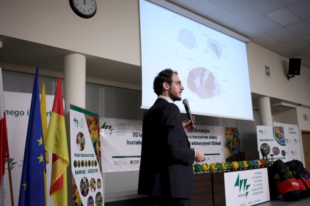 Fot. Adam Stępień – III Ogólnopolska Konferencja Edukacyjna – 20 lat z EDUballami, 14.11.2022 r.