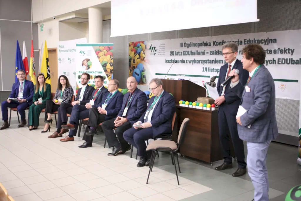 Fot. Adam Stępień – III Ogólnopolska Konferencja Edukacyjna – 20 lat z EDUballami, 14.11.2022 r.