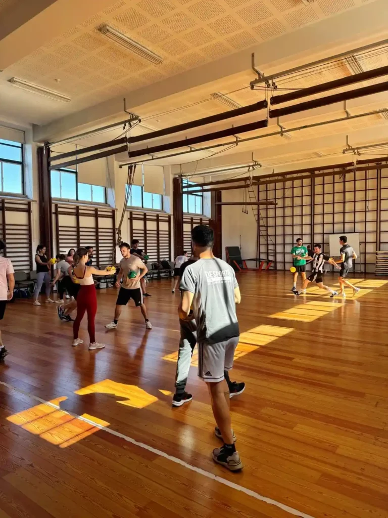 Fot. Sara Wawrzyniak - Zajęcia z piłkami BRAINball w Faculty of Human Kinetics (University of Lisbon) w ramach programu Erasmus+