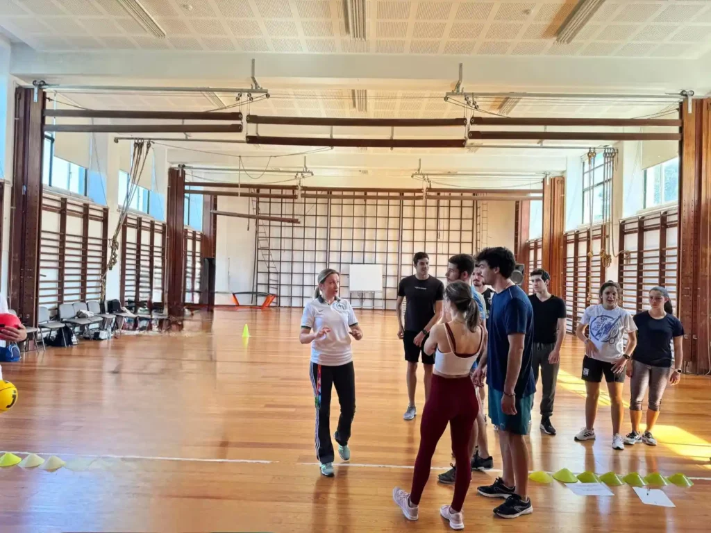 Fot. Sara Wawrzyniak - Zajęcia z piłkami BRAINball w Faculty of Human Kinetics (University of Lisbon) w ramach programu Erasmus+